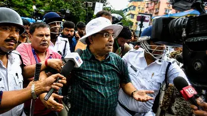 Calcutta High Court TMCP-র Rally-র Permission না দেওয়ায় Padmapukur-এ Police-এর সঙ্গে সংঘর্ষে কুণাল ঘোষ-সহ ১৪ জন Arrest।