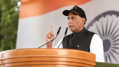 Kargil Vijay Diwas-এর ২৭তম বার্ষিকীতে Dras-এ দাঁড়িয়ে Rajnath Singh জানালেন, PoK ছাড়া Pakistan-এর সঙ্গে কোনও Talks হবে না।